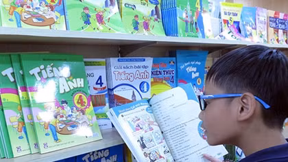 Lùi thời gian áp dụng chương trình giáo dục phổ thông mới: Ưu tiên những giải pháp nào?