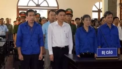 Đề nghị truy tố 11 bị can trong vụ gian lận điểm thi ở Sơn La