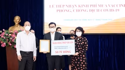 SCB ủng hộ 50 tỷ đồng mua vaccine phòng chống dịch COVID-19