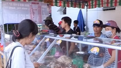 Chung tay “giải cứu” thịt heo