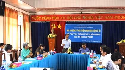 Thu hồi Huân chương Lao động đối với một Giám đốc Sở