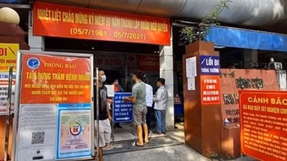 Phát hiện nhiều người sử dụng giấy xét nghiệm COVID-19 giả