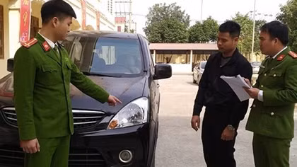 Bỏ trốn sau khi điều khiển ô tô đâm chết người