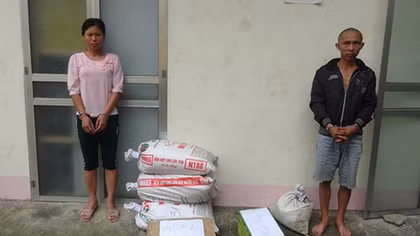 Phát hoảng thu giữ gần 100kg thuốc nổ trên xe khách