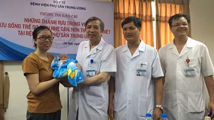 Những “em bé tí hon” được cứu sống ngoạn mục