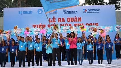 20.000 lượt sinh viên tình nguyện “Tiếp sức mùa thi”