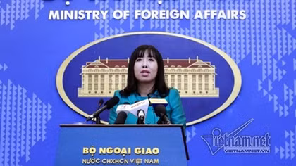 Bộ Ngoại giao có nữ phát ngôn viên mới