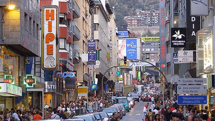 Vì sao nhà nước Andorra nhỏ bé phát triển cực thịnh?