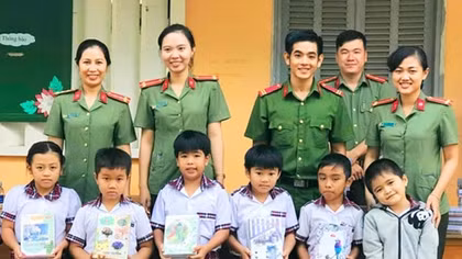 Tuổi trẻ Công an Bến Tre tích cực phấn đấu “vừa hồng, vừa chuyên”