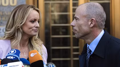 Ông Trump lại vướng ải mỹ nhân Stormy Daniels