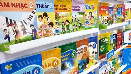 Cải tiến công tác phát hành để giảm giá sách giáo khoa mới