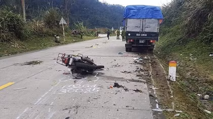 Hai du khách nước ngoài tử vong trên đèo Lò Xo