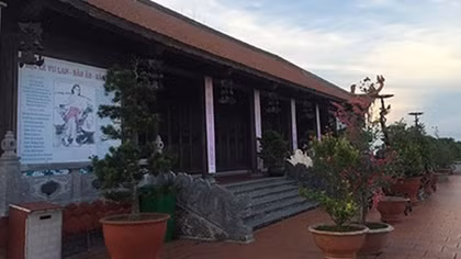 Tường Long, danh lam đệ nhất tháp