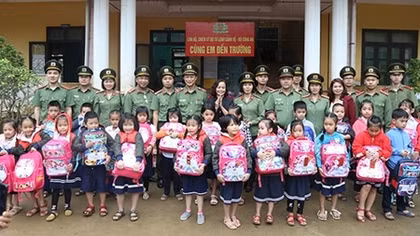 Bộ Tư lệnh Cảnh vệ hướng về miền Trung ruột thịt
