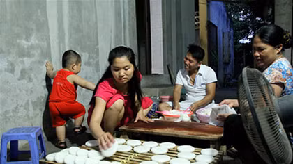 Ai ơi cơm nắm kẻ chợ