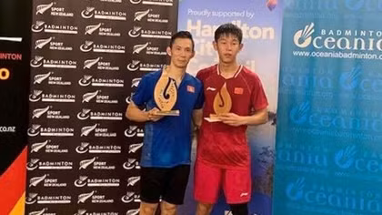 Chờ chủ nhà hái quả