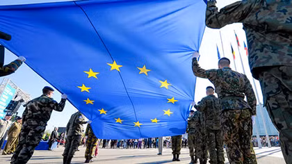 Thượng đỉnh Nga - Mỹ: EU và NATO như “ngồi trên đống lửa”