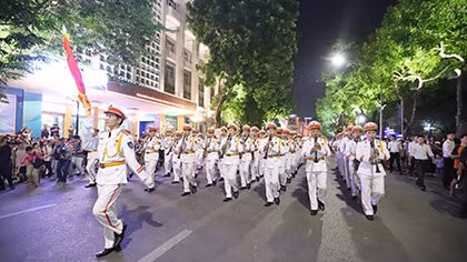 Tình cảm quân dân gắn bó