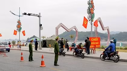 Phong toả thị trấn Cái Rồng và thực hiện giãn cách xã hội huyện Vân Đồn