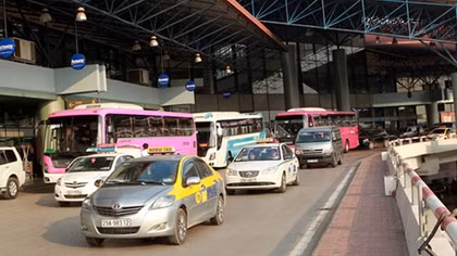 Cảng hàng không quốc tế Nội Bài phải điều chỉnh quy định niên hạn taxi