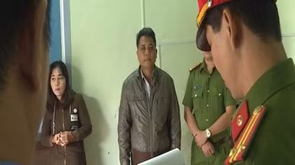 Cán bộ bưu điện lừa đảo chiếm đoạt hơn 11 tỷ đồng