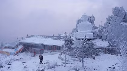 Ngôi chùa trên vùng núi Ural có bị di dời?