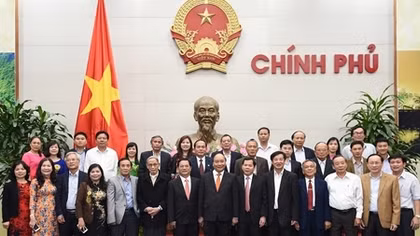Thủ tướng mong cán bộ lão thành tỉnh Quảng Ngãi ‘tiền hô hậu ủng’ cho sự phát triển