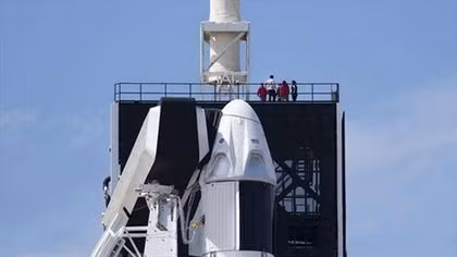 Falcon 9 mang theo 60 vệ tinh cung cấp Internet tốc độ cao cho toàn thế giới