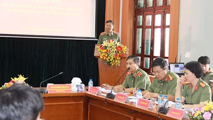 “Nghiên cứu, hoàn thiện các chế độ, chính sách, định mức chi tiêu phù hợp với đặc thù công tác của lực lượng CAND”