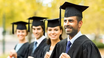 Khi sao sân cỏ chạy đua giành bằng thạc sỹ Harvard