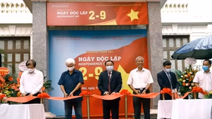 Khai mạc trưng bày chuyên đề “Ngày Độc lập 2-9”