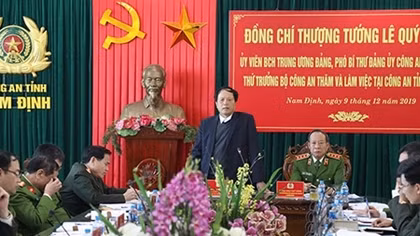 Thứ trưởng Lê Quý Vương kiểm tra công tác tại Công an tỉnh Nam Định