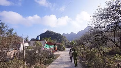 Nhịp sống mới ở Hang Kia