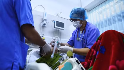 Quy trình tiếp nhận, điều trị bệnh nhân cấp cứu ở BV Bạch Mai ra sao?
