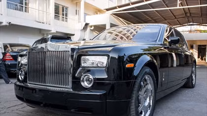Chiêm ngưỡng hình ảnh xe Rolls-Royce Phantom đầu tiên về Việt Nam