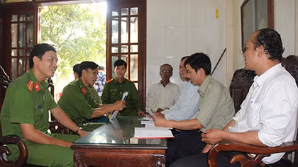 Khi Công an chính quy về xã…
