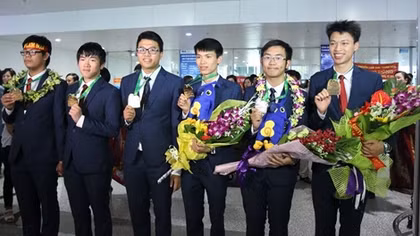 Học sinh giỏi quốc tế có thể sẽ được tặng thưởng Huân chương Lao động