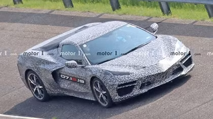 Suất tham dự lễ ra mắt Chevrolet C8 Corvette được bán giá… 350 triệu