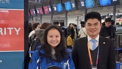Tiếp viên Vietnam Airlines trả lại hành khách nhiều trang sức giá trị lớn