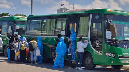 Gần 12 nghìn người mắc kẹt tại Đà Nẵng do dịch sẽ được hỗ trợ về quê