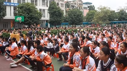 Phối hợp phát động phong trào “Chống rác thải nhựa”