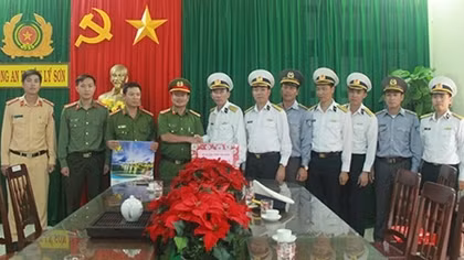 Vui Tết nhưng luôn sẵn sàng chiến đấu, không để bị động
