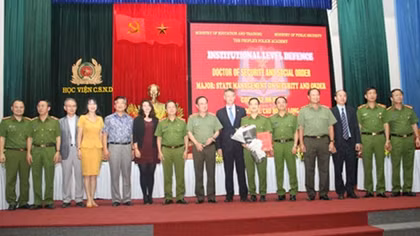 Học viện CSND lần đầu tiên tổ chức bảo vệ luận án tiến sỹ bằng tiếng Anh
