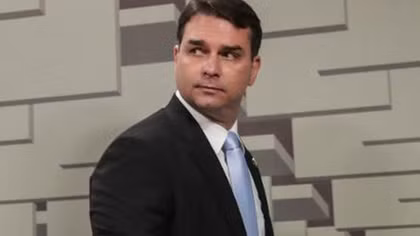 Brazil: Thượng nghị sĩ Bolsonaro dính cáo buộc tham nhũng