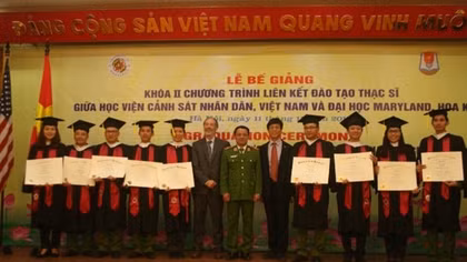 Bế giảng Chương trình liên kết đào tạo thạc sỹ giữa Học viện CSND và Đại học Maryland - Hoa Kỳ