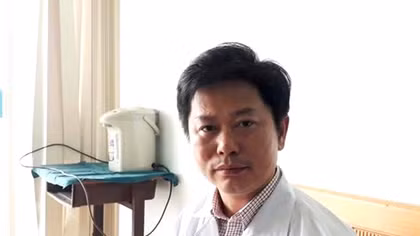 Bác sĩ dùng bia giải độc rượu, cứu người được khen thưởng