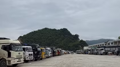 Lạng Sơn dừng tiếp nhận hàng hoá lên cửa khẩu Tân Thanh