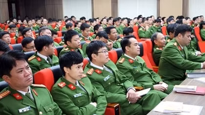 Kiểm tra, giám sát chặt để việc thực hiện Nghị quyết đi vào thực chất