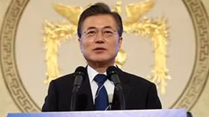 100 ngày và thế kẹt của ông Moon Jae-in