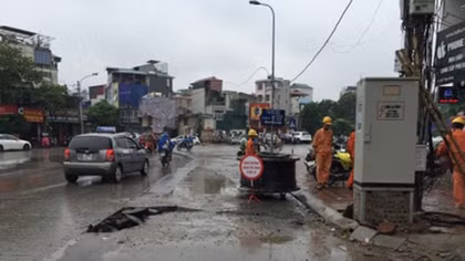Hà Nội ngổn ngang do hạ cáp ngầm